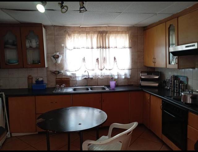 1 BEDROOM HOUSE FOR SALE IN KATLEHONG SOUTH